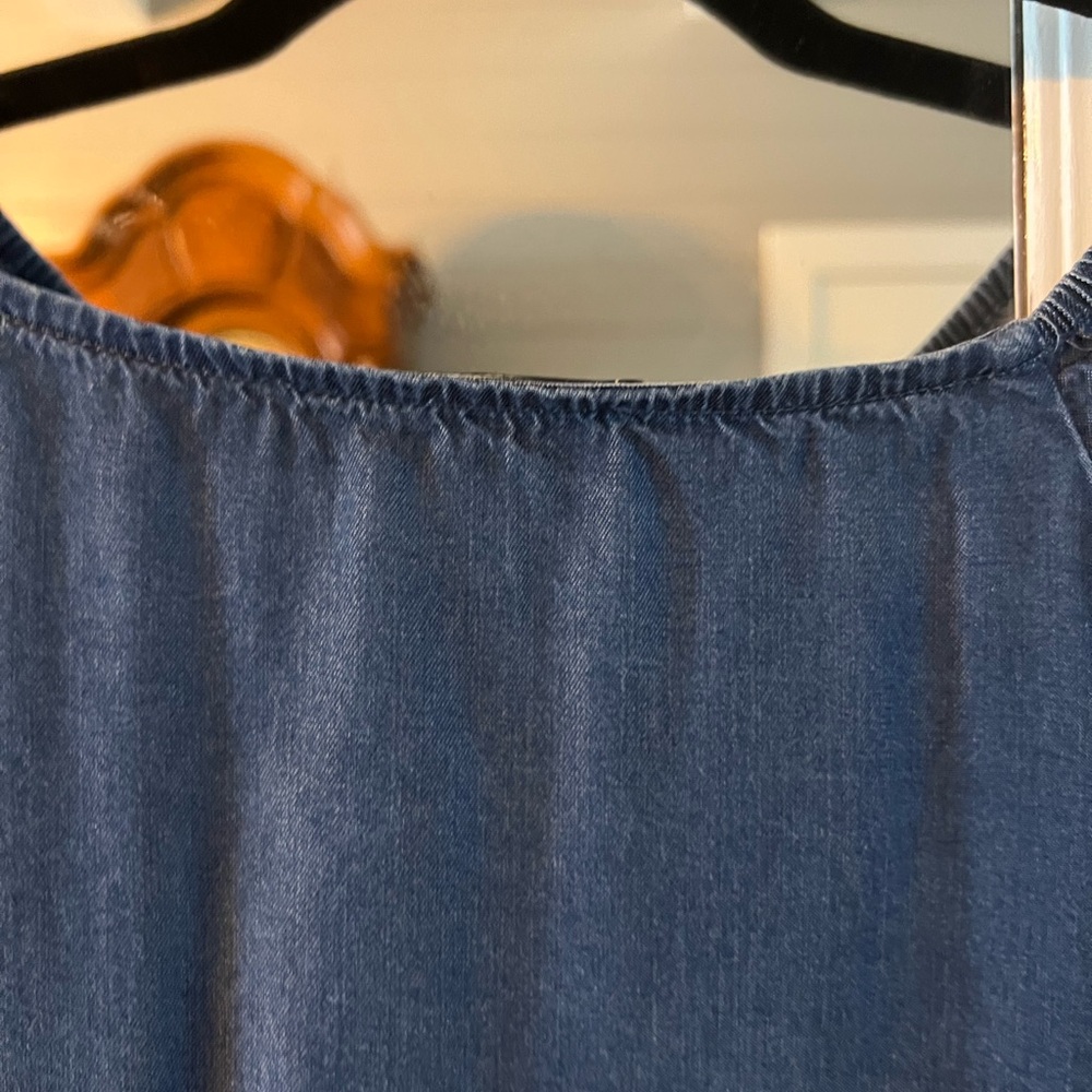 Chic Blue Lace Detail Blouse - Picture 8 of 11